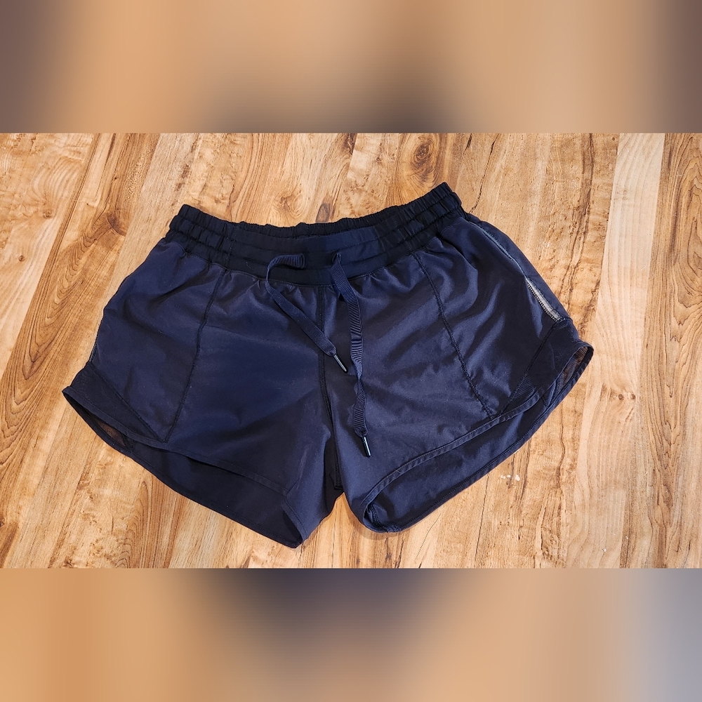 Lululemon hotty hot shorts